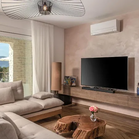 4 Bedroom Lovely In Malinska Holiday home *